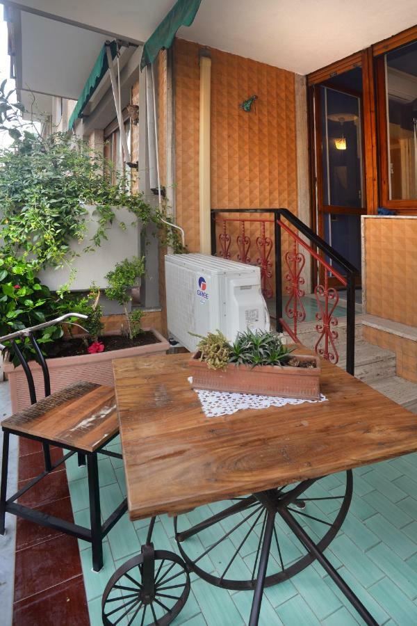 Donna Filomena Casa Vacanza Di Charme Salerno Buitenkant foto